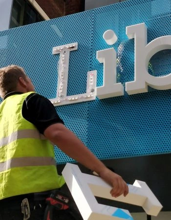 3D Letter Sign sign installation